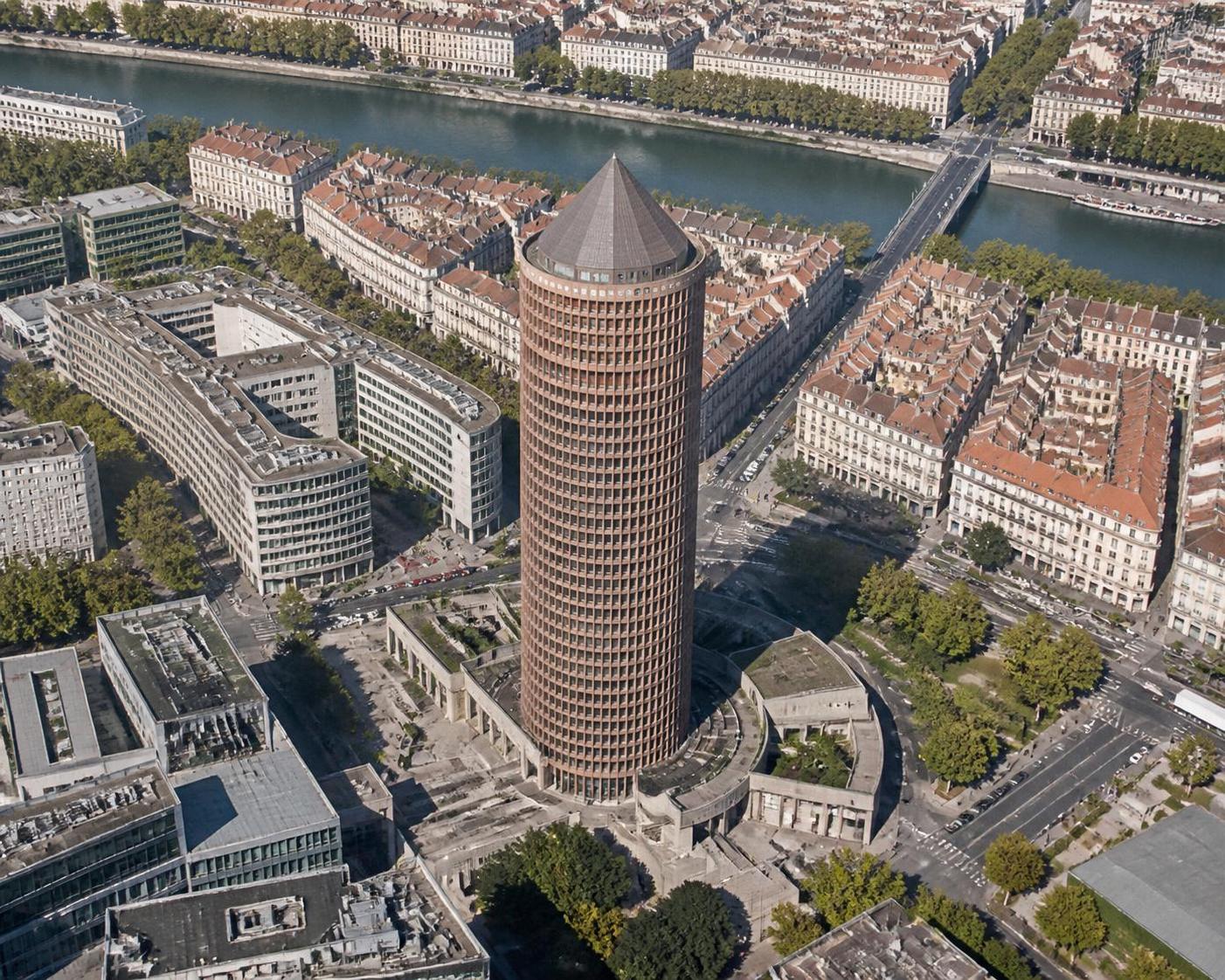 découvrez les enjeux et perspectives d’avenir de la tour kennedy, un symbole emblématique de l’architecture lyonnaise, au cœur des débats urbanistiques de lyon.